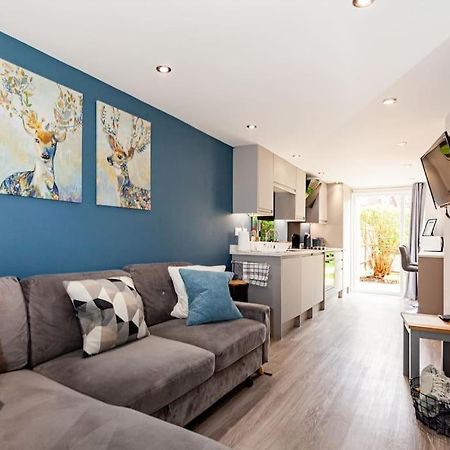 One Bedroom Apartment, Driveway, Bracknell Centre מראה חיצוני תמונה
