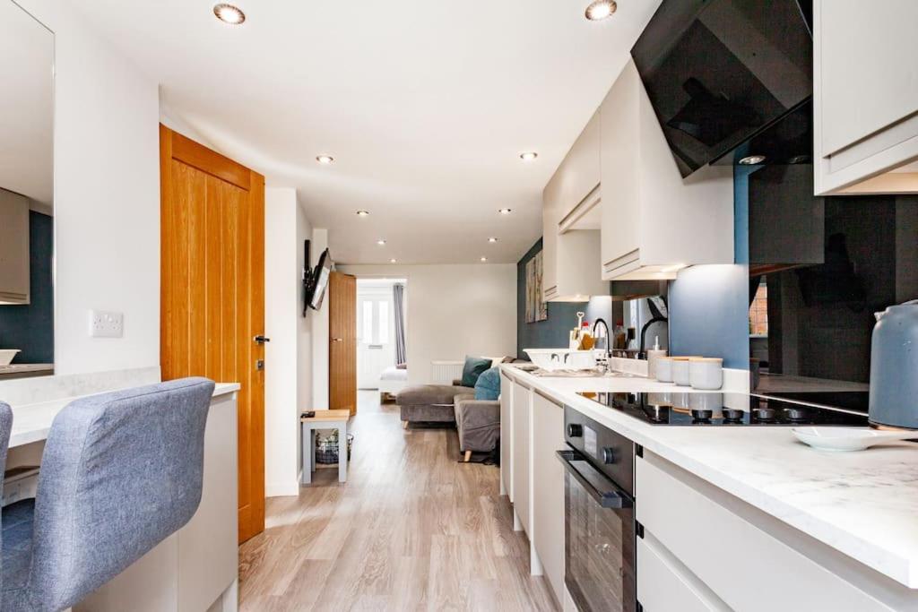 One Bedroom Apartment, Driveway, Bracknell Centre מראה חיצוני תמונה