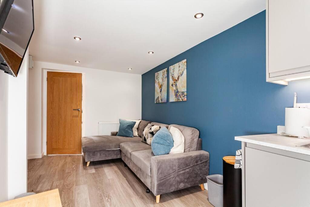 One Bedroom Apartment, Driveway, Bracknell Centre מראה חיצוני תמונה